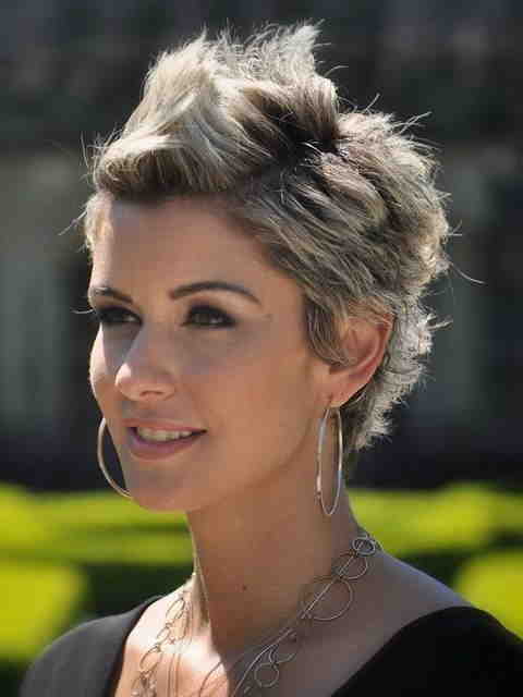 Women Hairstyles For Diamond Shaped Faces