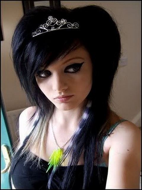 Emo Hairstyles For Women