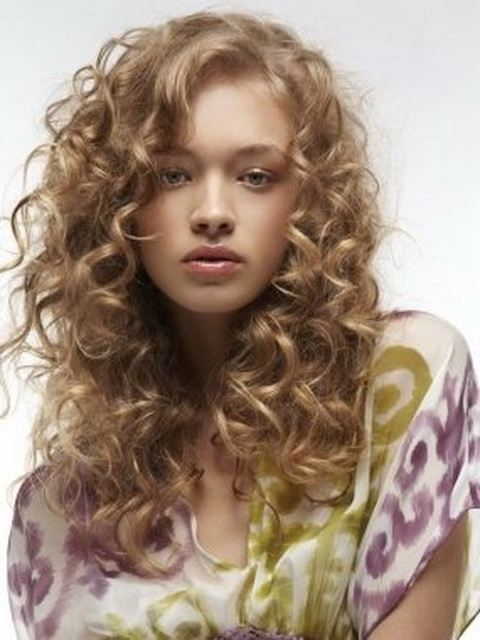 Long Curly Hairstyles For Women