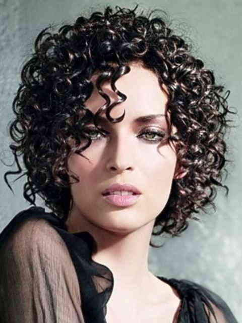 Medium Curly Hairstyles For Women