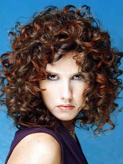 Medium Curly Hairstyles For Women