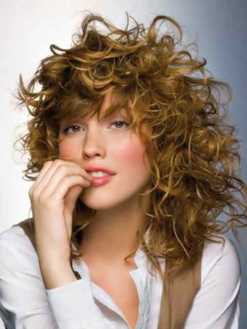 Medium Curly Hairstyles For Women